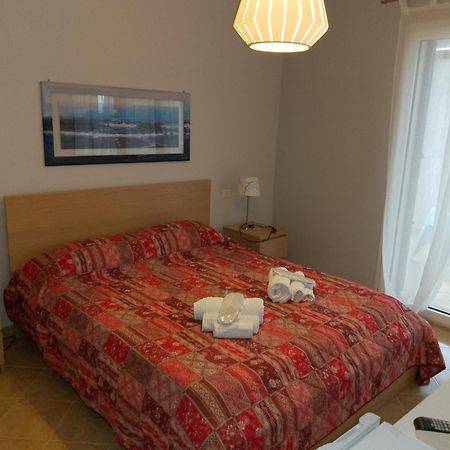Villa Florida - Prestige Exclusive Rooms & Luxury Villas San Teodoro  Exterior foto