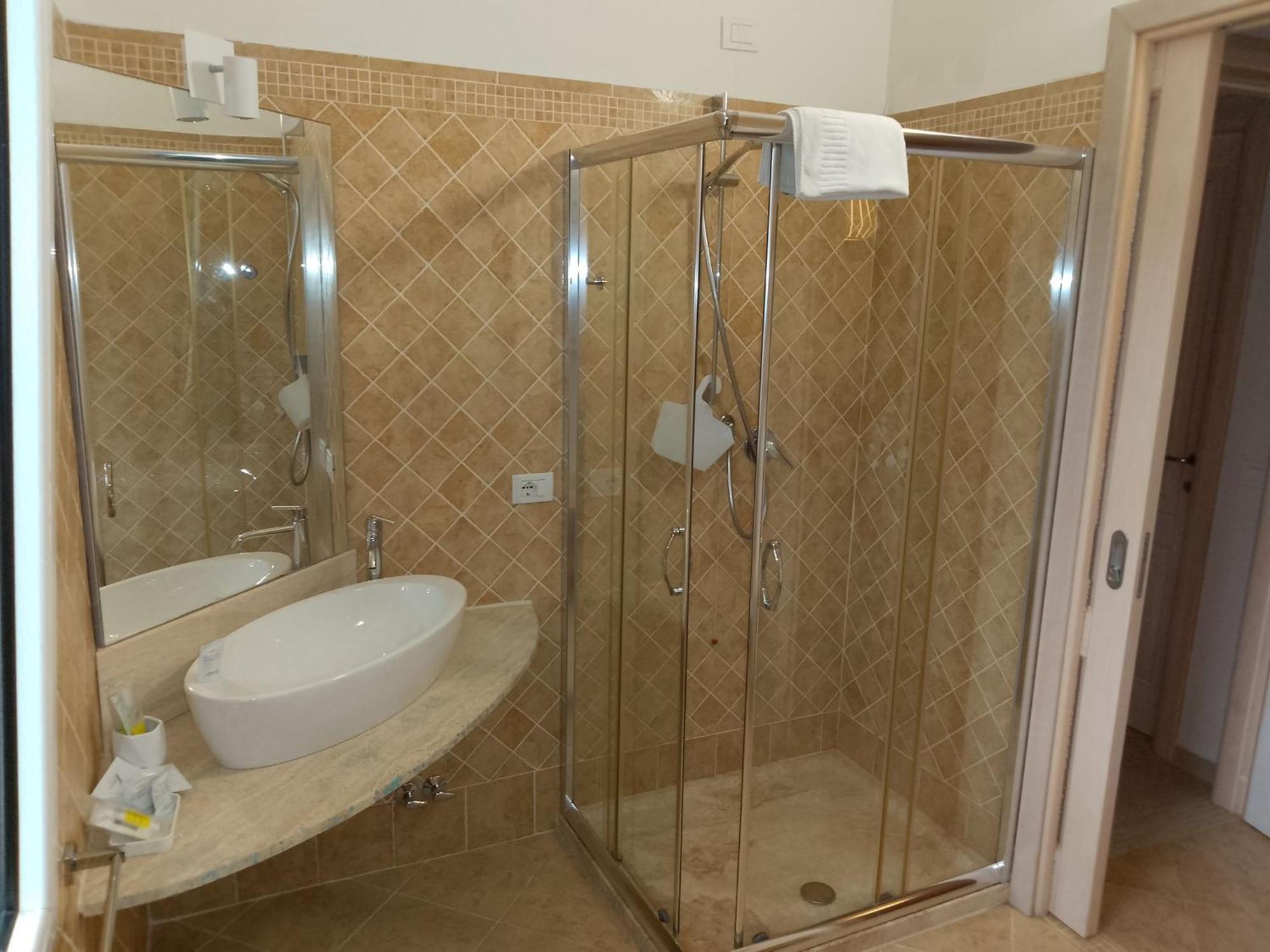 Villa Florida - Prestige Exclusive Rooms & Luxury Villas San Teodoro  Exterior foto